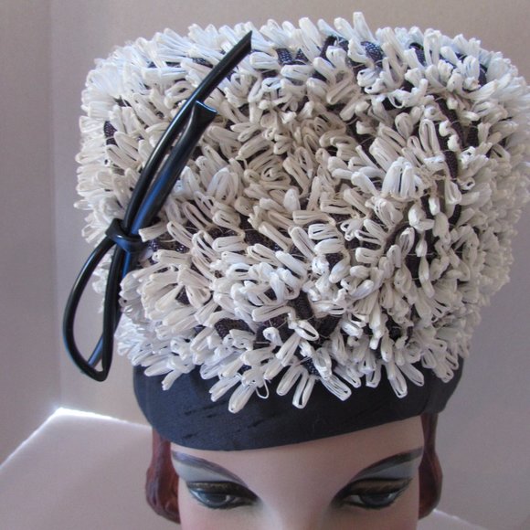 SALE Vintage 1960 Era Bubble Hat White Loops Navy Band Cain Sloan Co - Picture 6 of 10